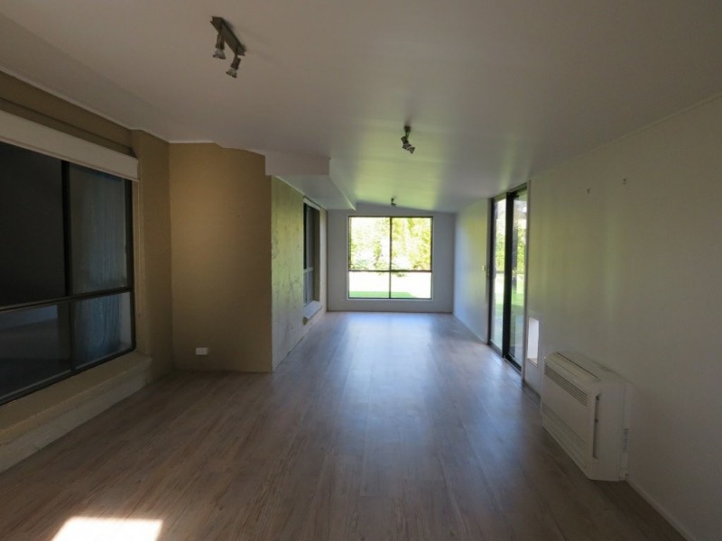 13 Rex Street, Paynesville VIC 3880