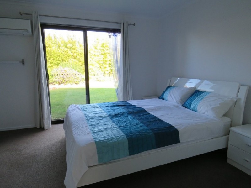 13 Rex Street, Paynesville VIC 3880