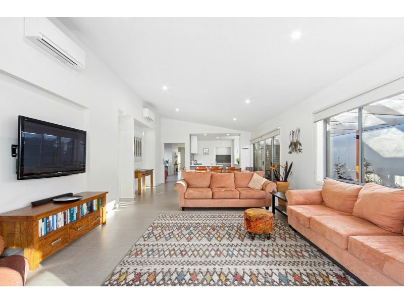 11 Nautilus Close, Paynesville VIC 3880