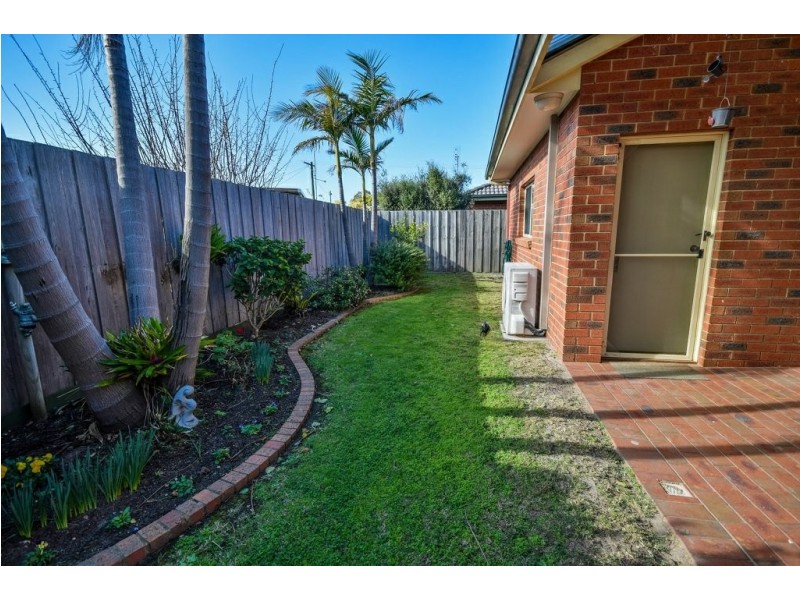 2/91 Main Road, Paynesville VIC 3880