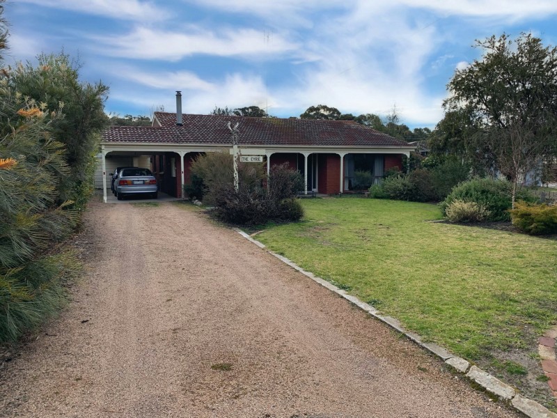 9 White Court, Eagle Point VIC 3878