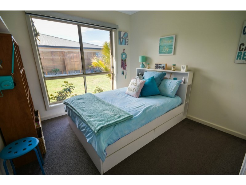 20 Riviera Close, Paynesville VIC 3880