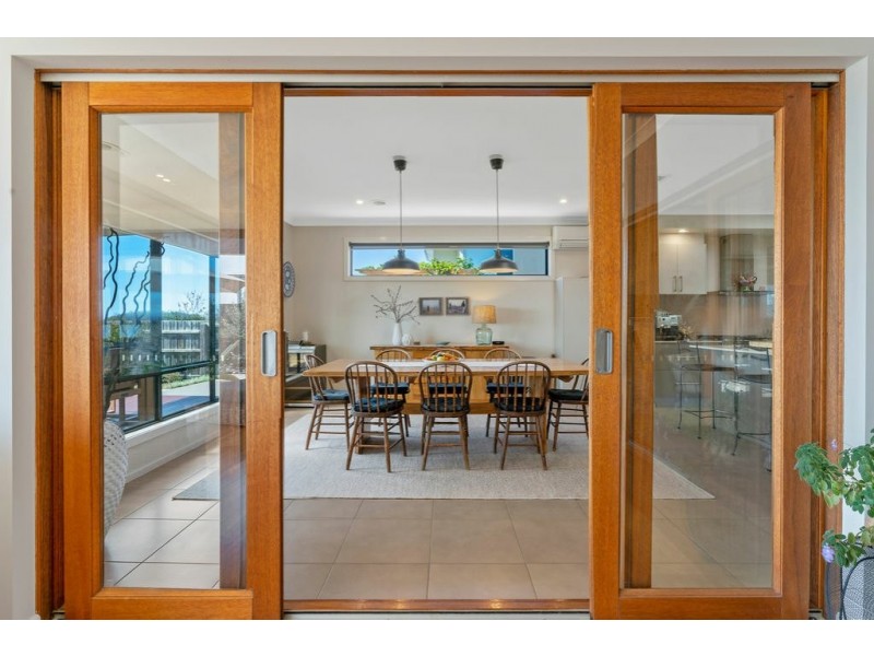 28 Eagle Bay Terrace, Eagle Point VIC 3878