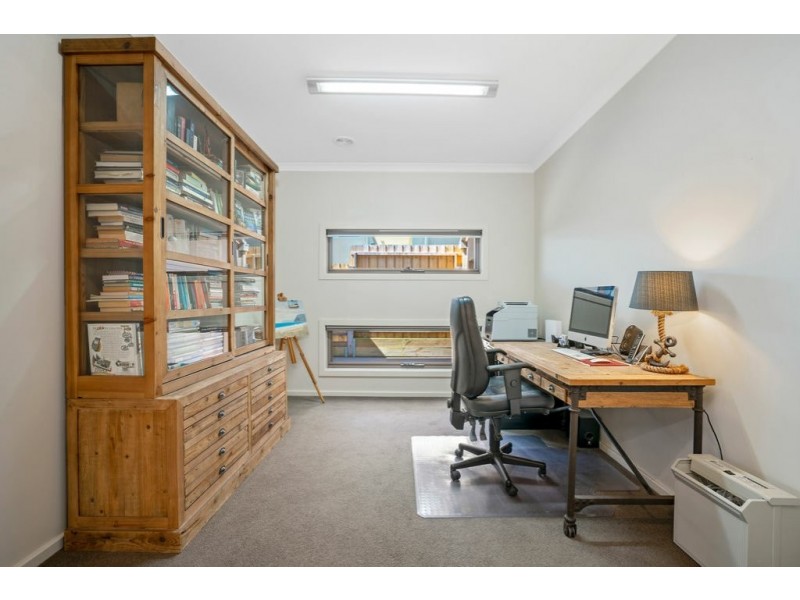 28 Eagle Bay Terrace, Eagle Point VIC 3878