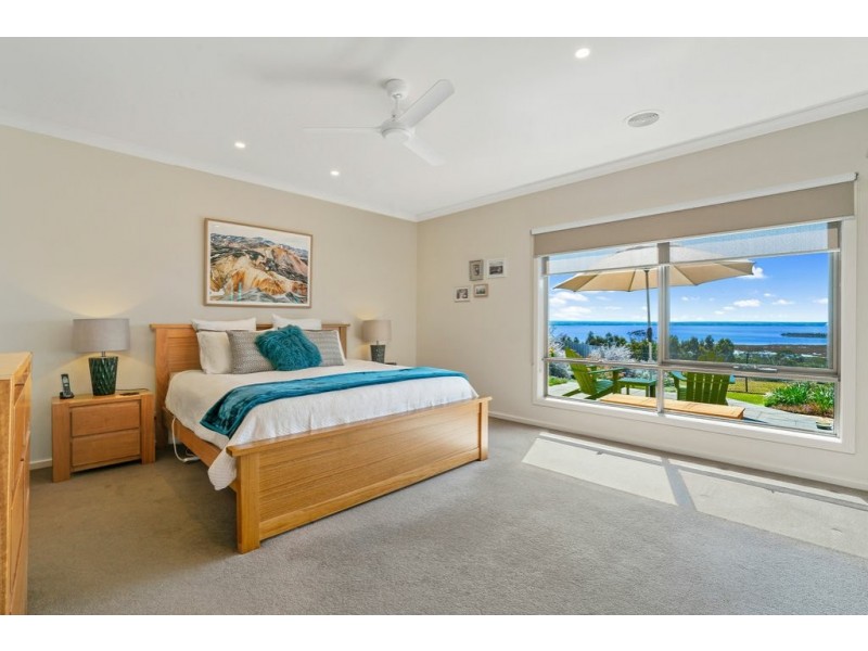 28 Eagle Bay Terrace, Eagle Point VIC 3878