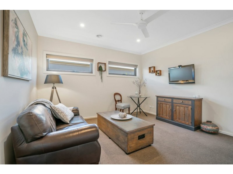 28 Eagle Bay Terrace, Eagle Point VIC 3878