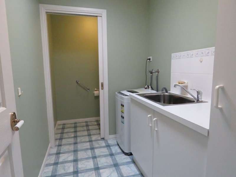 Villa 25/1-5 Canal Road, Paynesville VIC 3880