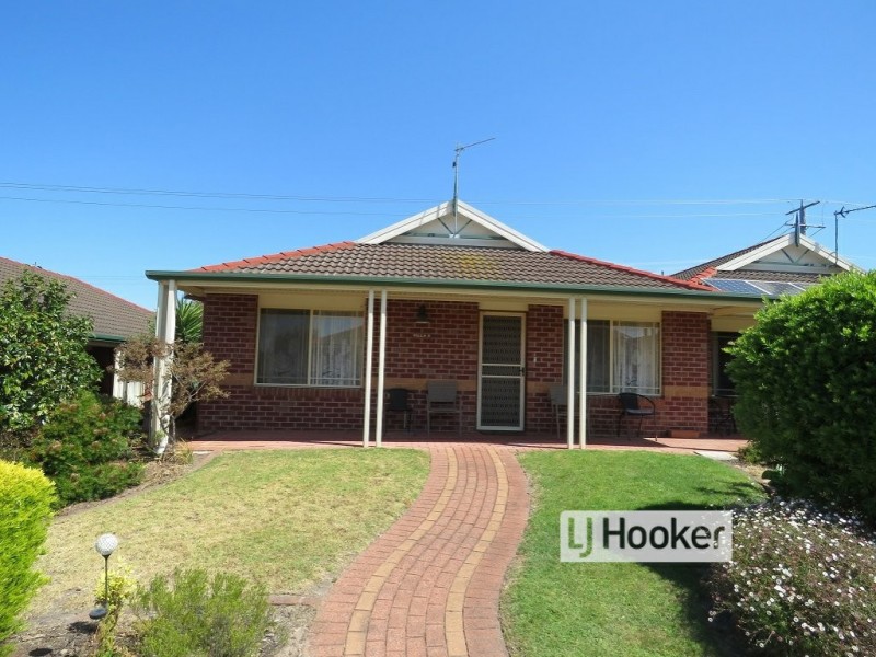 Villa 6/1-5 Canal Road, Paynesville VIC 3880