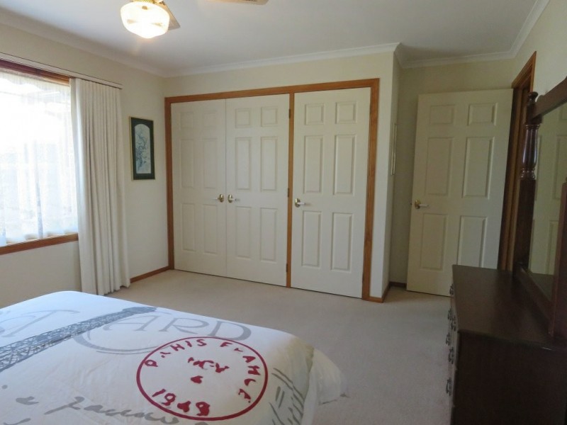 Villa 6/1-5 Canal Road, Paynesville VIC 3880