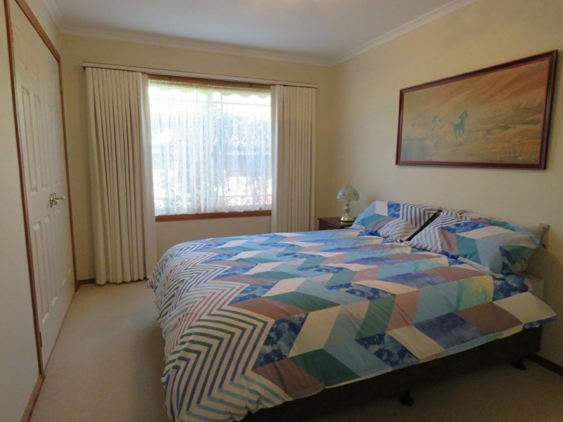 Villa 6/1-5 Canal Road, Paynesville VIC 3880