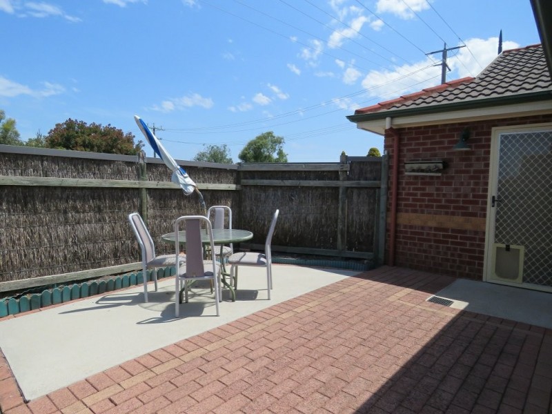Villa 6/1-5 Canal Road, Paynesville VIC 3880