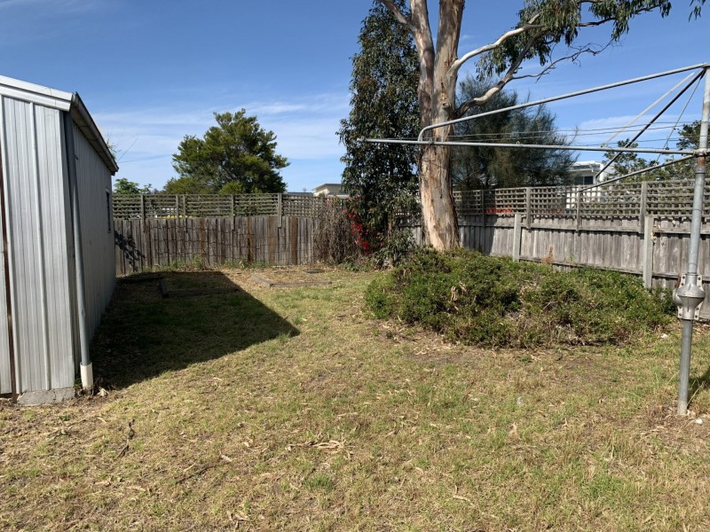 2 Milton Avenue, Paynesville VIC 3880