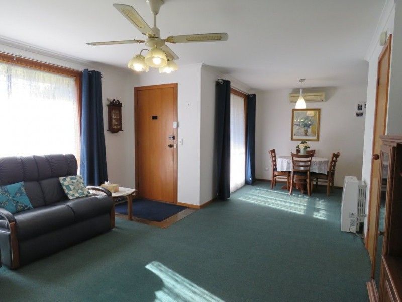 Unit 2/39 Victoria Street, Paynesville VIC 3880