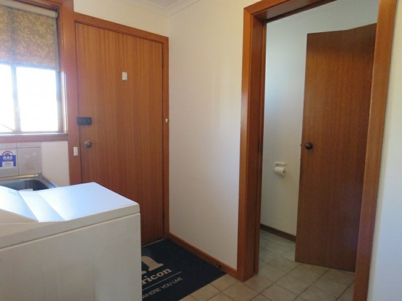 Unit 2/39 Victoria Street, Paynesville VIC 3880