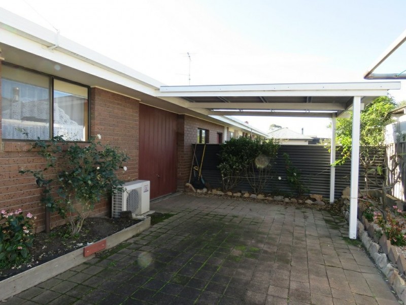 Unit 2/39 Victoria Street, Paynesville VIC 3880