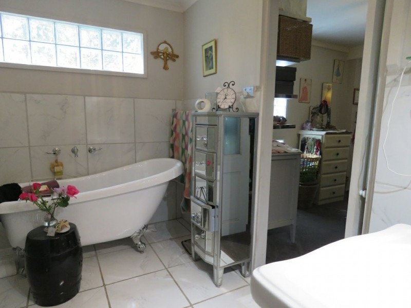 5 Currawong Close, Raymond Island VIC 3880