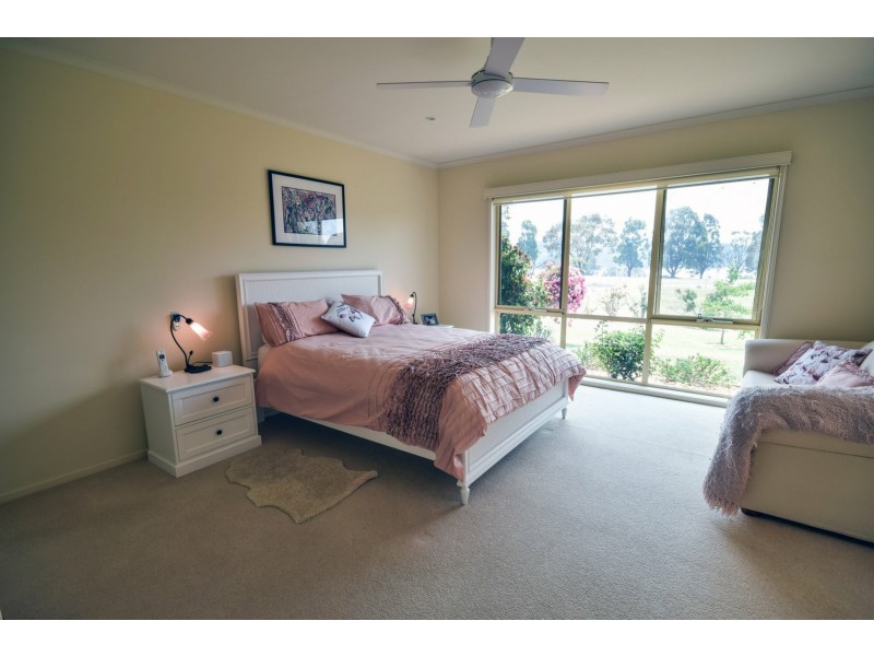 19 Springwood Rise, Newlands Arm VIC 3875