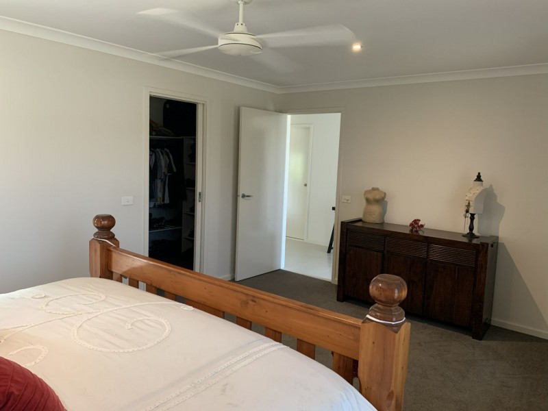5 Jacaranda Drive, Paynesville VIC 3880