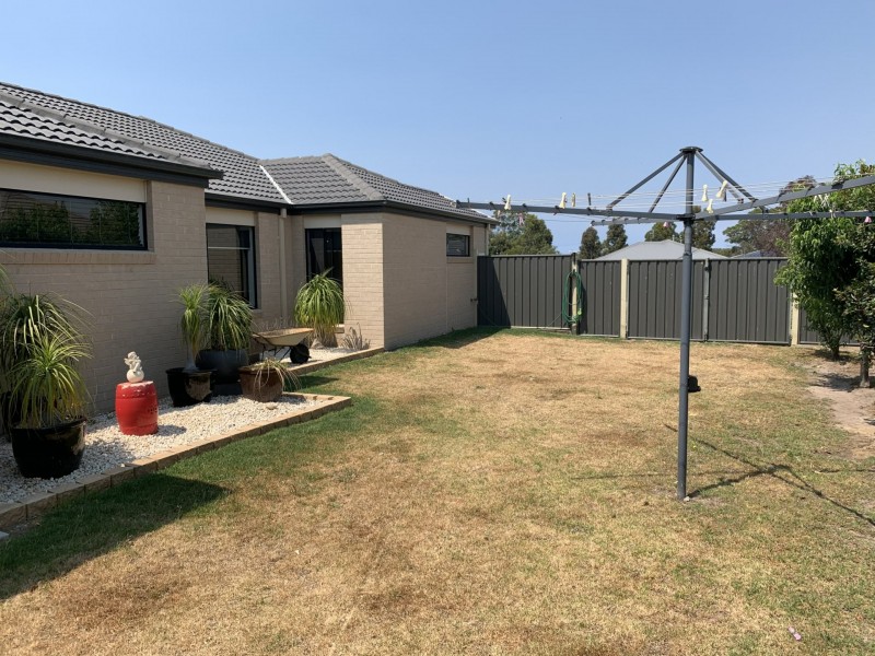 5 Jacaranda Drive, Paynesville VIC 3880