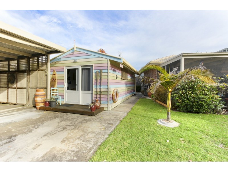 135 Western Boulevard, Raymond Island VIC 3880