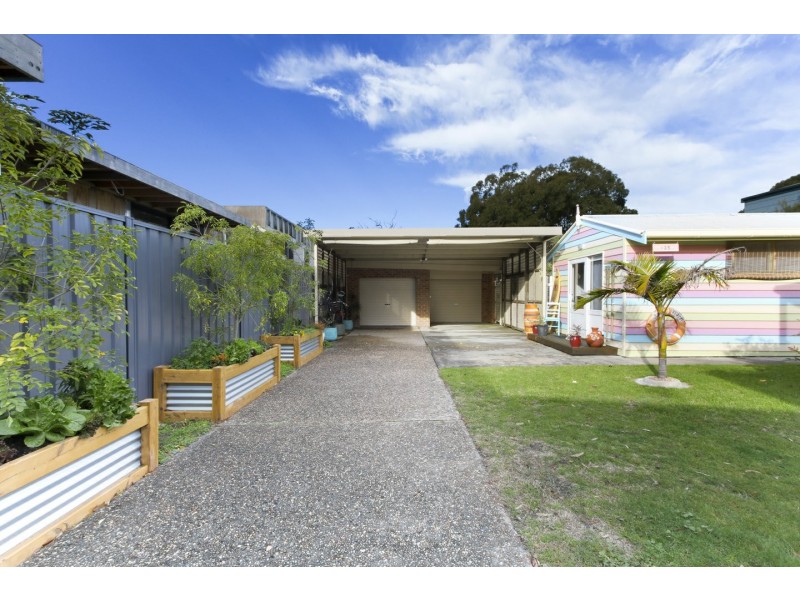 135 Western Boulevard, Raymond Island VIC 3880