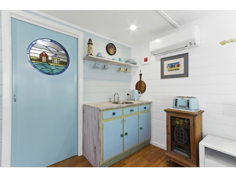 135 Western Boulevard, Raymond Island VIC 3880