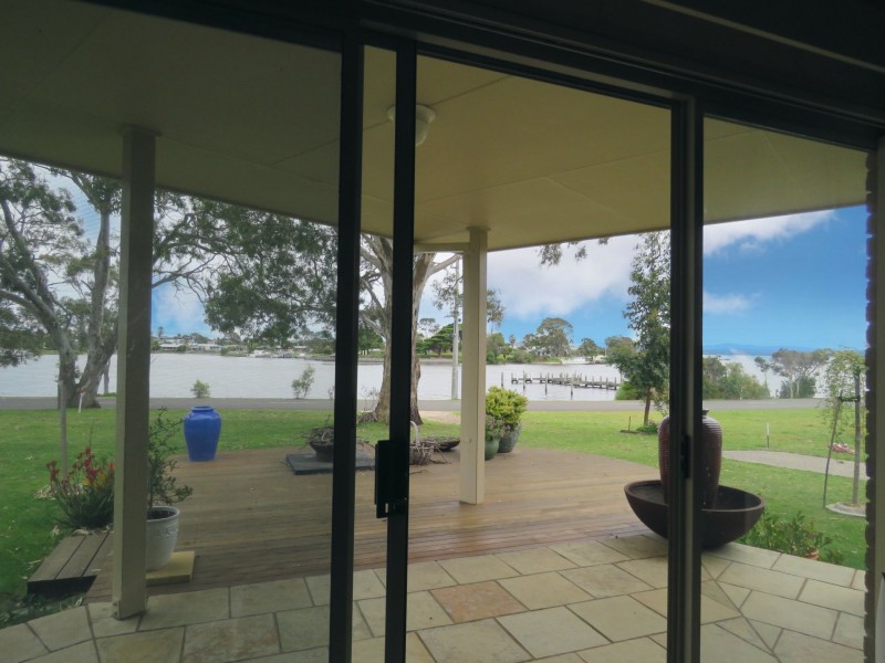 135 Western Boulevard, Raymond Island VIC 3880