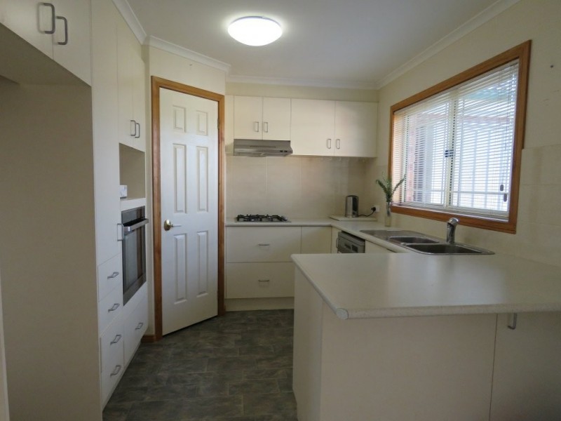 Villa 11/1-5 Canal Road, Paynesville VIC 3880