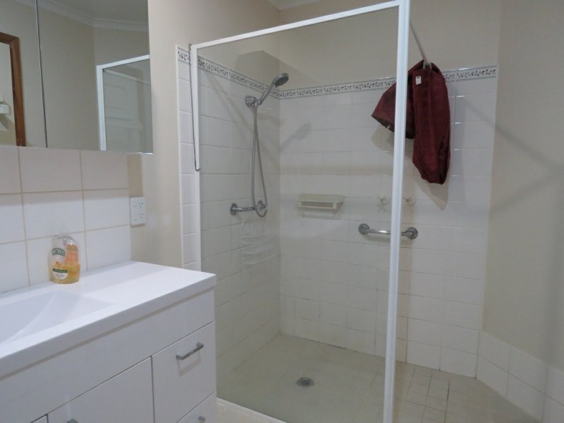 Villa 11/1-5 Canal Road, Paynesville VIC 3880