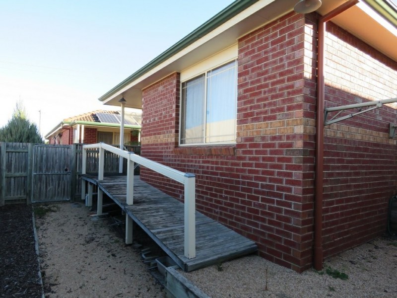 Villa 11/1-5 Canal Road, Paynesville VIC 3880