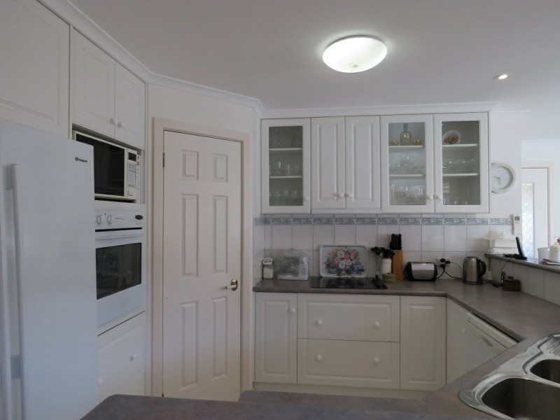 Villa 19/1-5 Canal Road, Paynesville VIC 3880