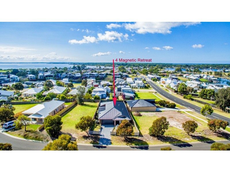 4 Magnetic Retreat, Paynesville VIC 3880