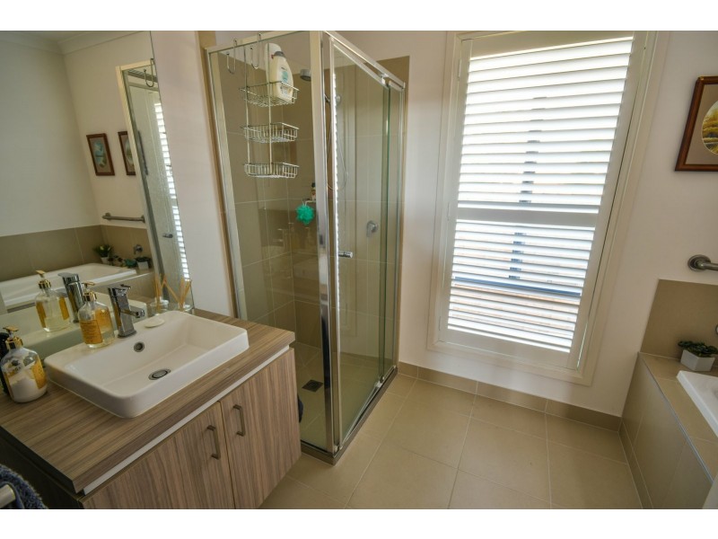 4 Magnetic Retreat, Paynesville VIC 3880