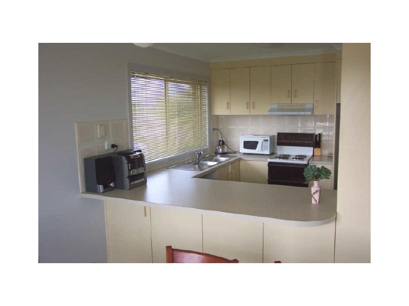 27 McMillan Grove, Paynesville VIC 3880