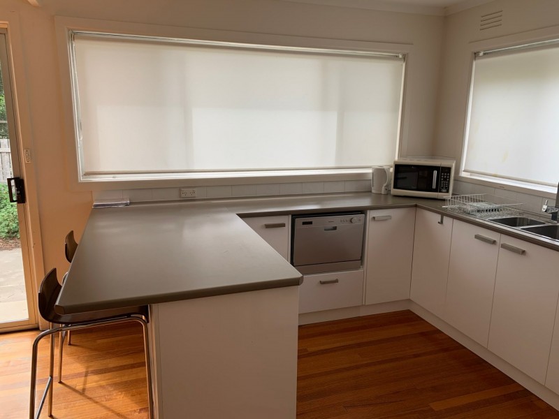 95 Bay Road, Eagle Point VIC 3878