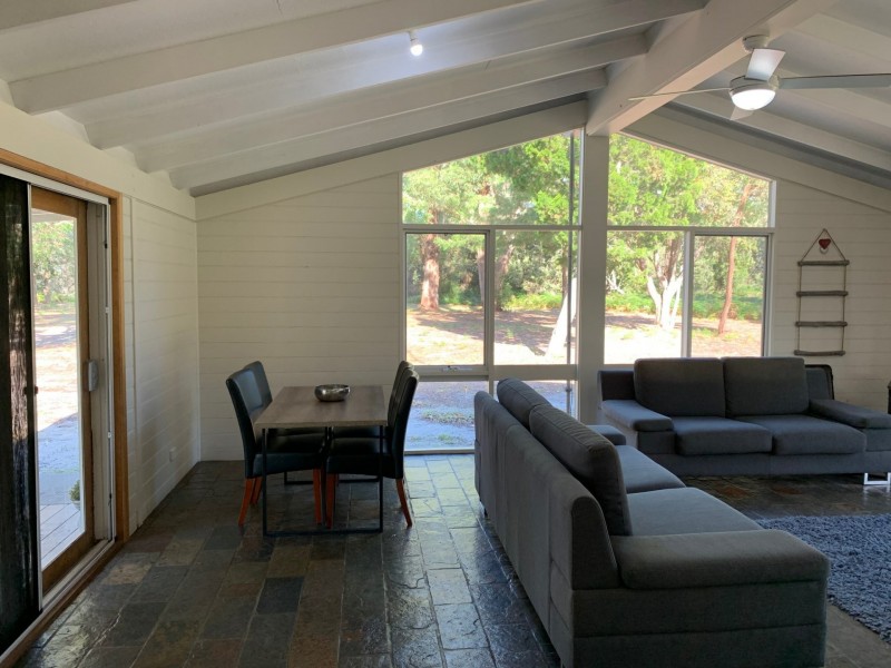 328 Gravelly Point Road, Raymond Island VIC 3880