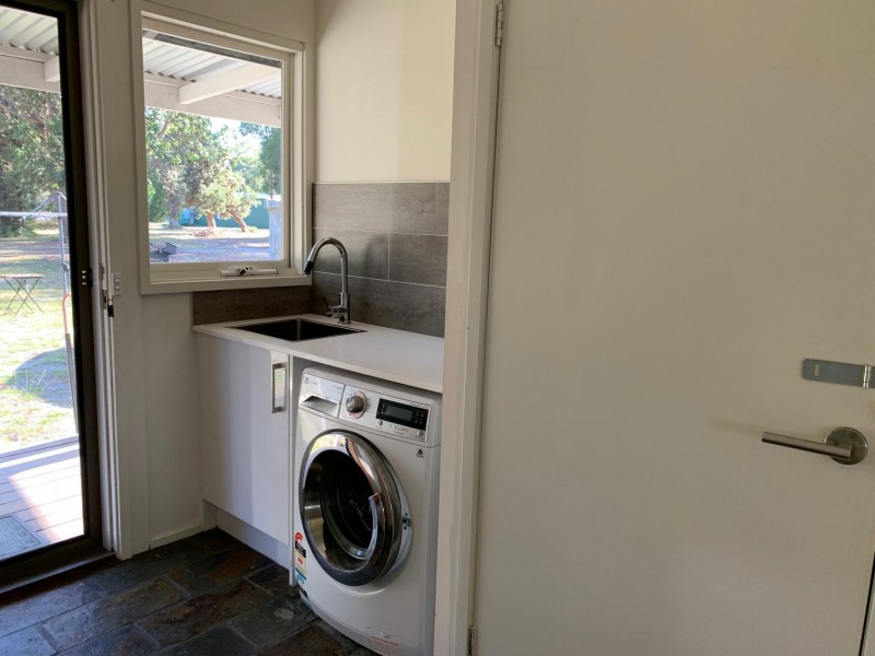 328 Gravelly Point Road, Raymond Island VIC 3880