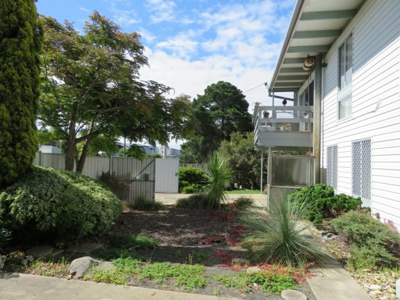 6 Government Road, Paynesville VIC 3880