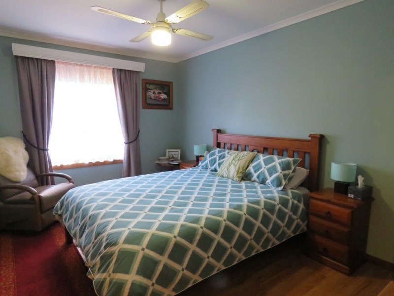 4 Newton Close, Paynesville VIC 3880