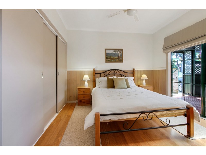 18 Currawong Close, Raymond Island VIC 3880