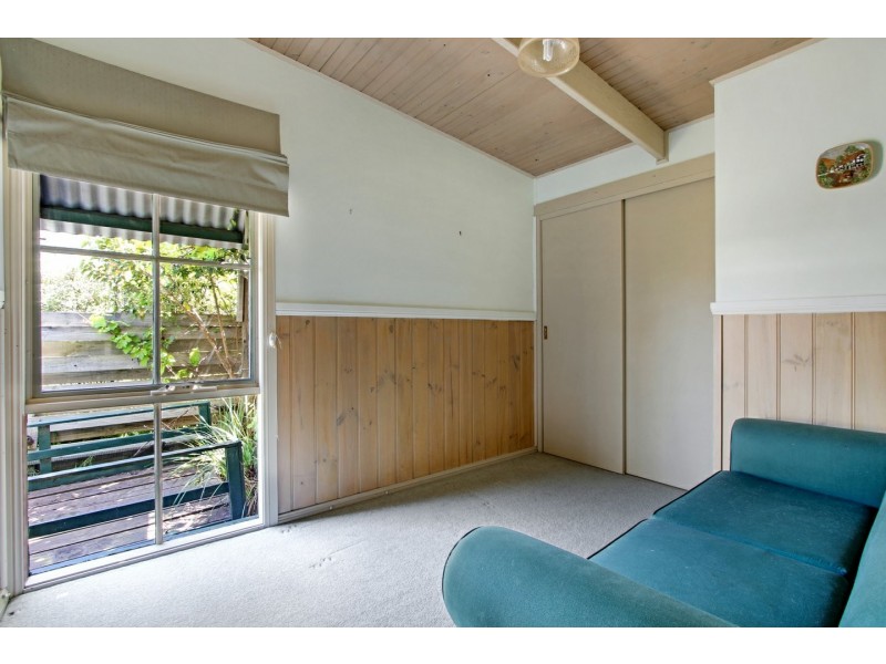 18 Currawong Close, Raymond Island VIC 3880