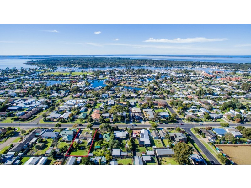 81 Main Road, Paynesville VIC 3880