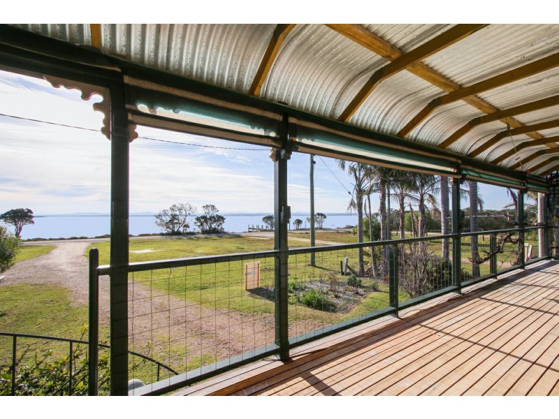 217 Western Boulevard, Raymond Island VIC 3880