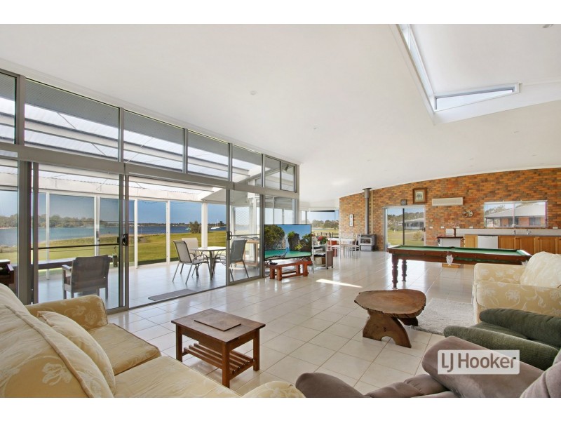 19 Lake Shore Drive, Newlands Arm VIC 3875