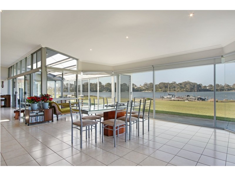 19 Lake Shore Drive, Newlands Arm VIC 3875