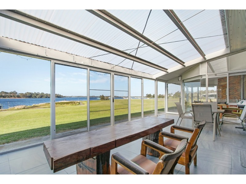 19 Lake Shore Drive, Newlands Arm VIC 3875