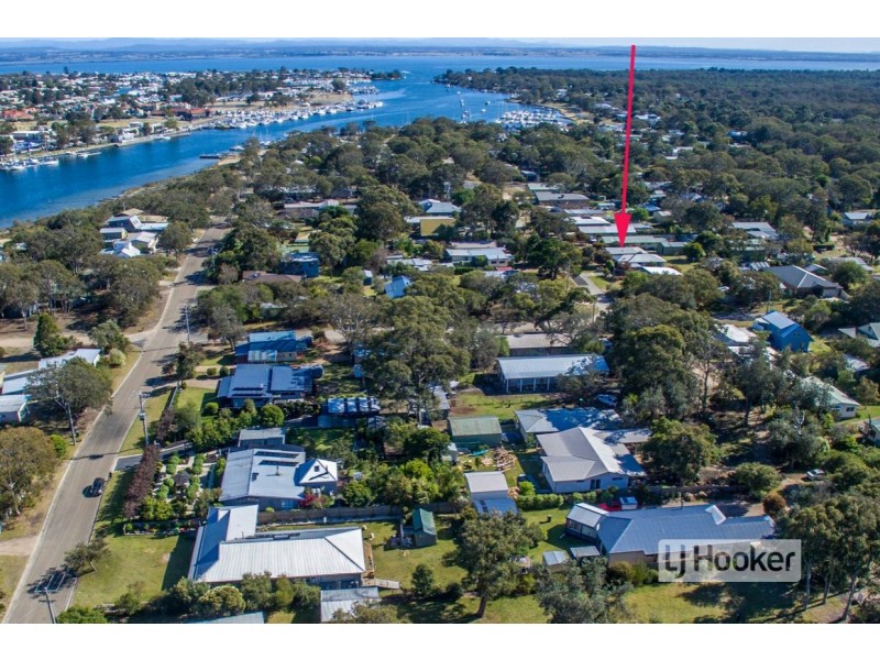 29 Sixth Avenue, Raymond Island VIC 3880