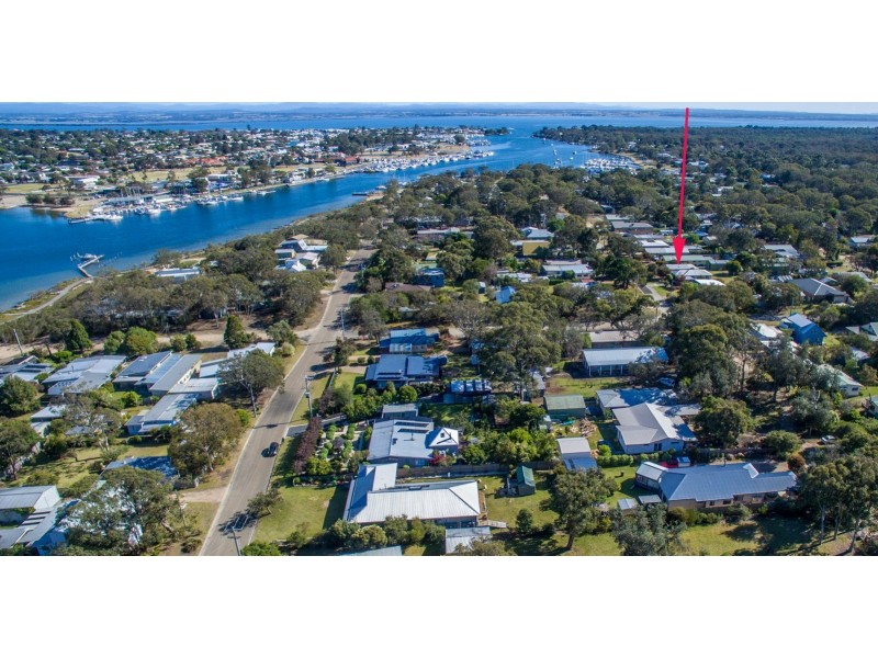 29 Sixth Avenue, Raymond Island VIC 3880