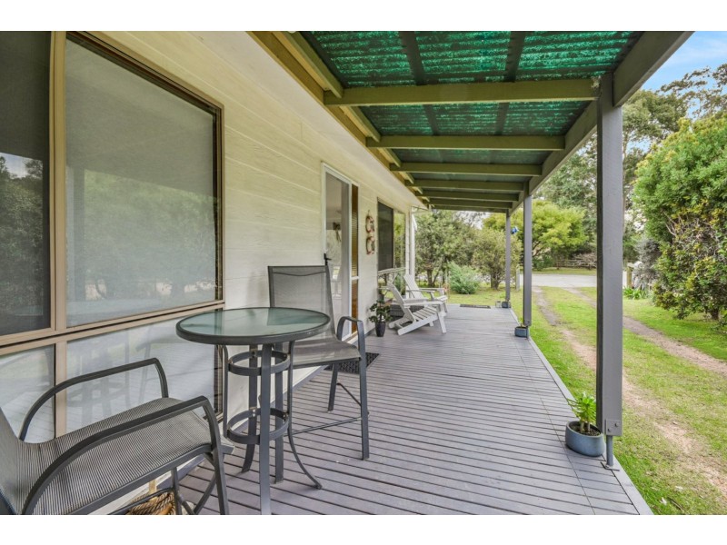 29 Sixth Avenue, Raymond Island VIC 3880