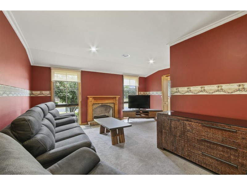 24 Meridian Way, Newlands Arm VIC 3875
